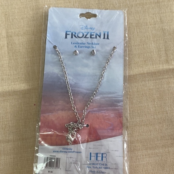 #5- Disney Frozen II Necklace & Post Earrings (AI) - Picture 5 of 5